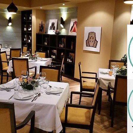 Petit Hotel Elita Szkodra Zewnętrze zdjęcie
