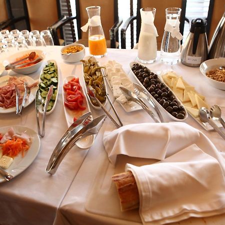 Petit Hotel Elita Szkodra Zewnętrze zdjęcie