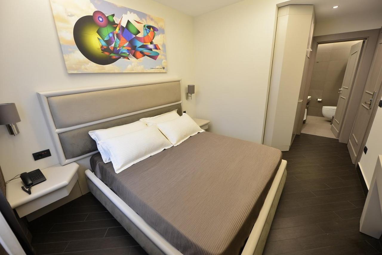 Petit Hotel Elita Szkodra Zewnętrze zdjęcie