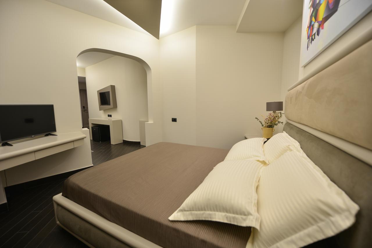 Petit Hotel Elita Szkodra Zewnętrze zdjęcie