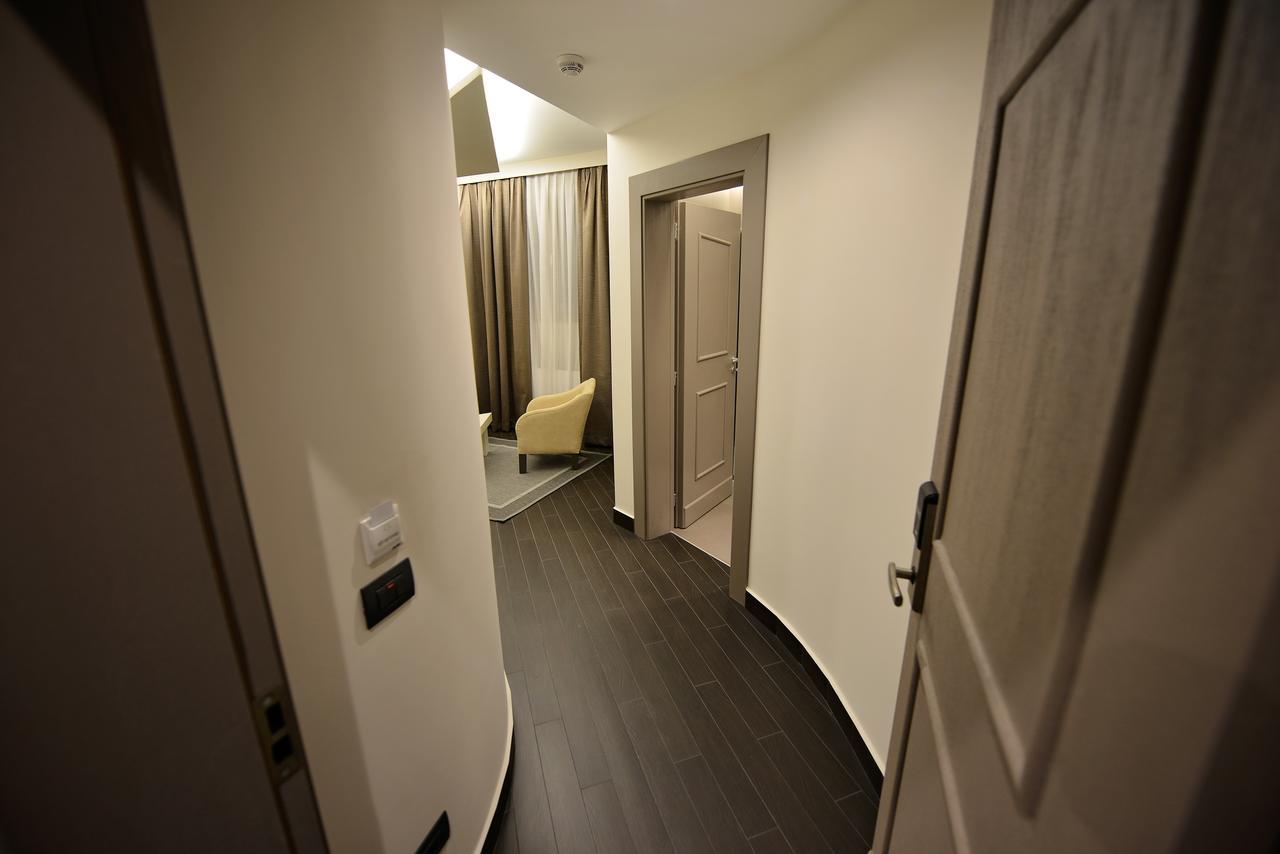 Petit Hotel Elita Szkodra Zewnętrze zdjęcie