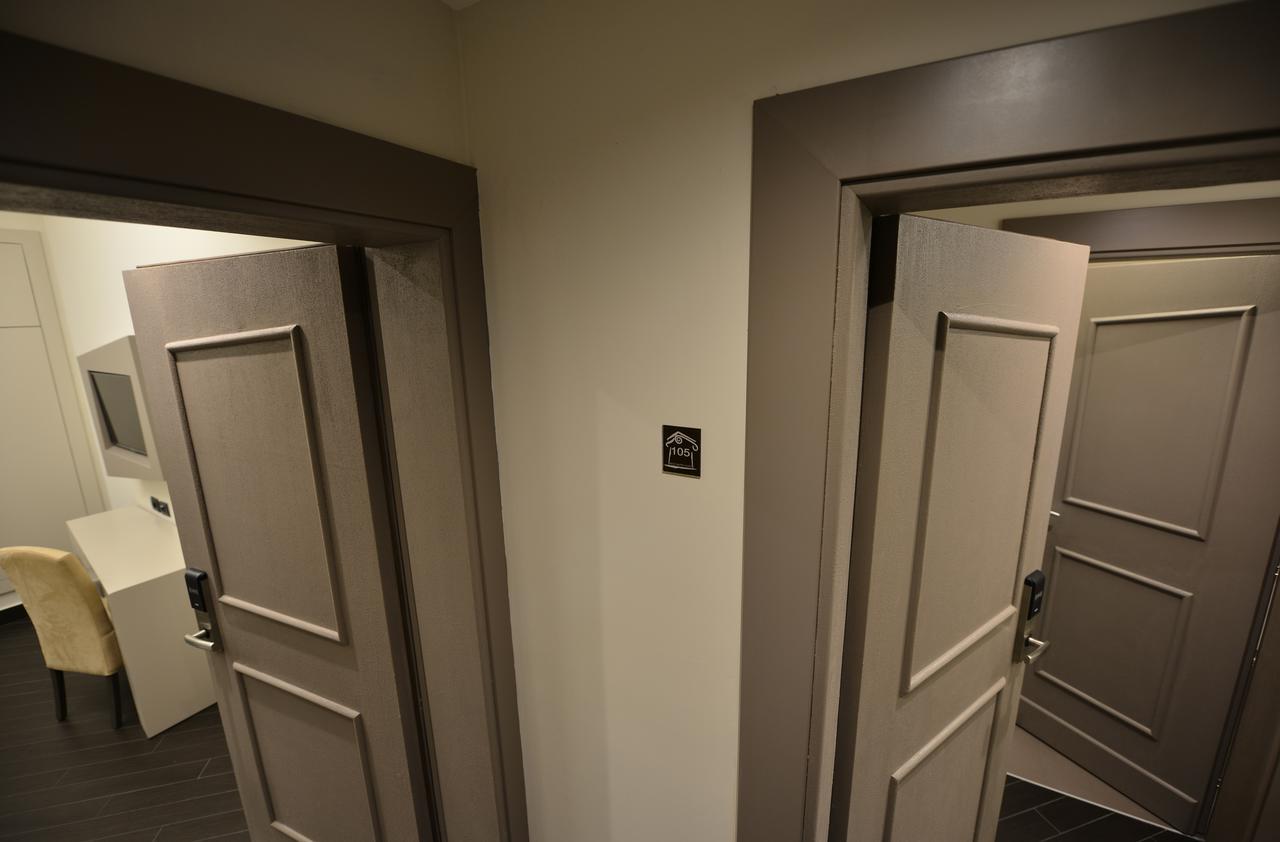 Petit Hotel Elita Szkodra Zewnętrze zdjęcie