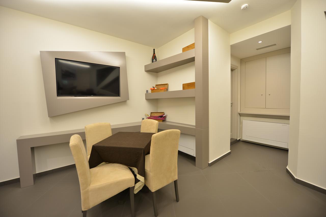 Petit Hotel Elita Szkodra Zewnętrze zdjęcie