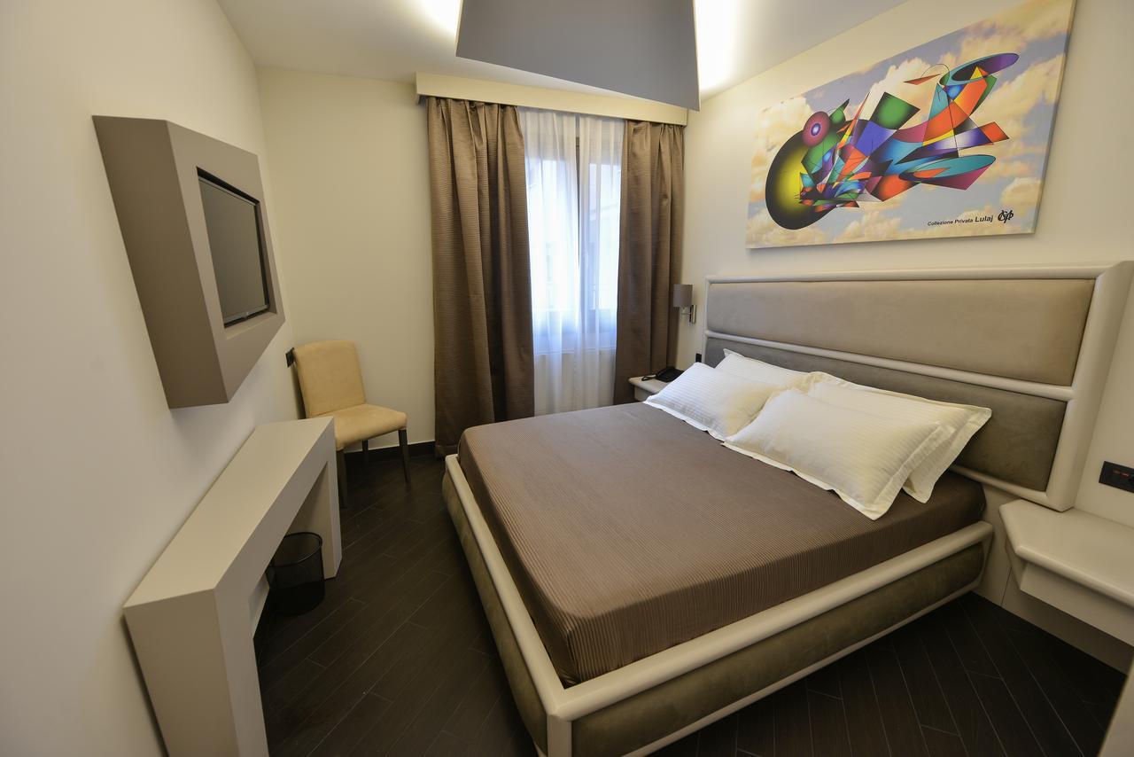 Petit Hotel Elita Szkodra Zewnętrze zdjęcie