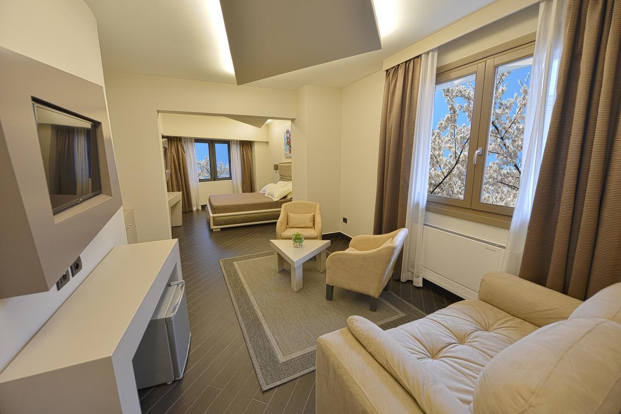 Petit Hotel Elita Szkodra Zewnętrze zdjęcie